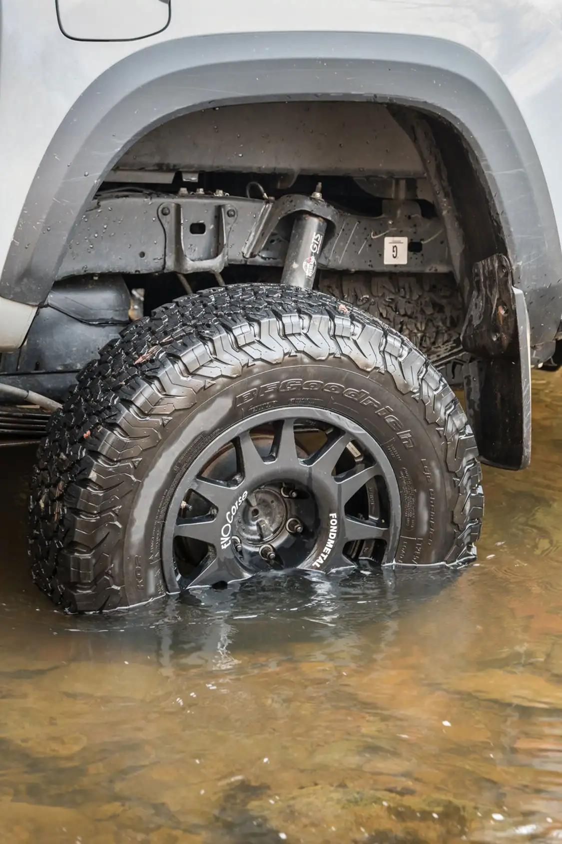 EvoCorse Dakar Zero wheels wrapped in BFG tires EvoCorse Dakar Zero wheels wrapped in BFG tires