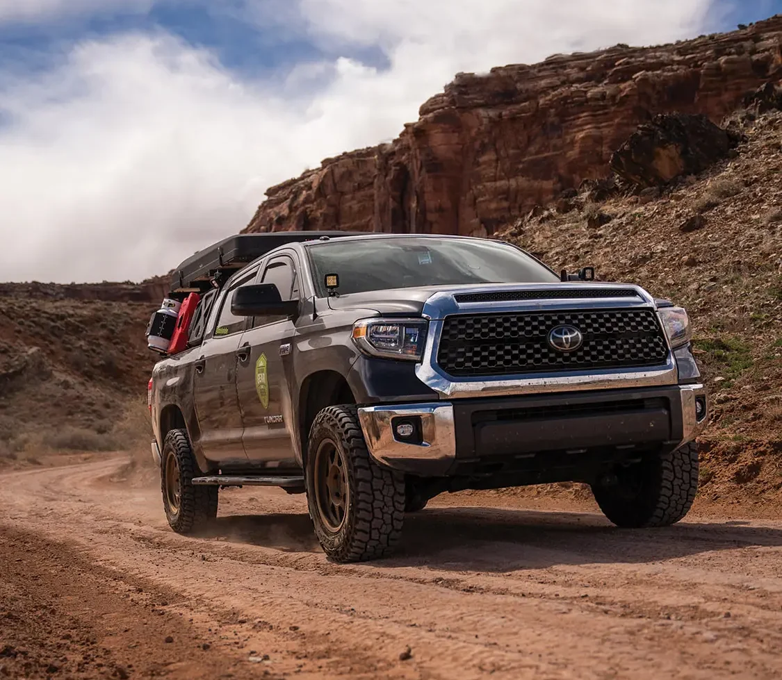 Toyota Tundra SR5 TRD Off-Road Front