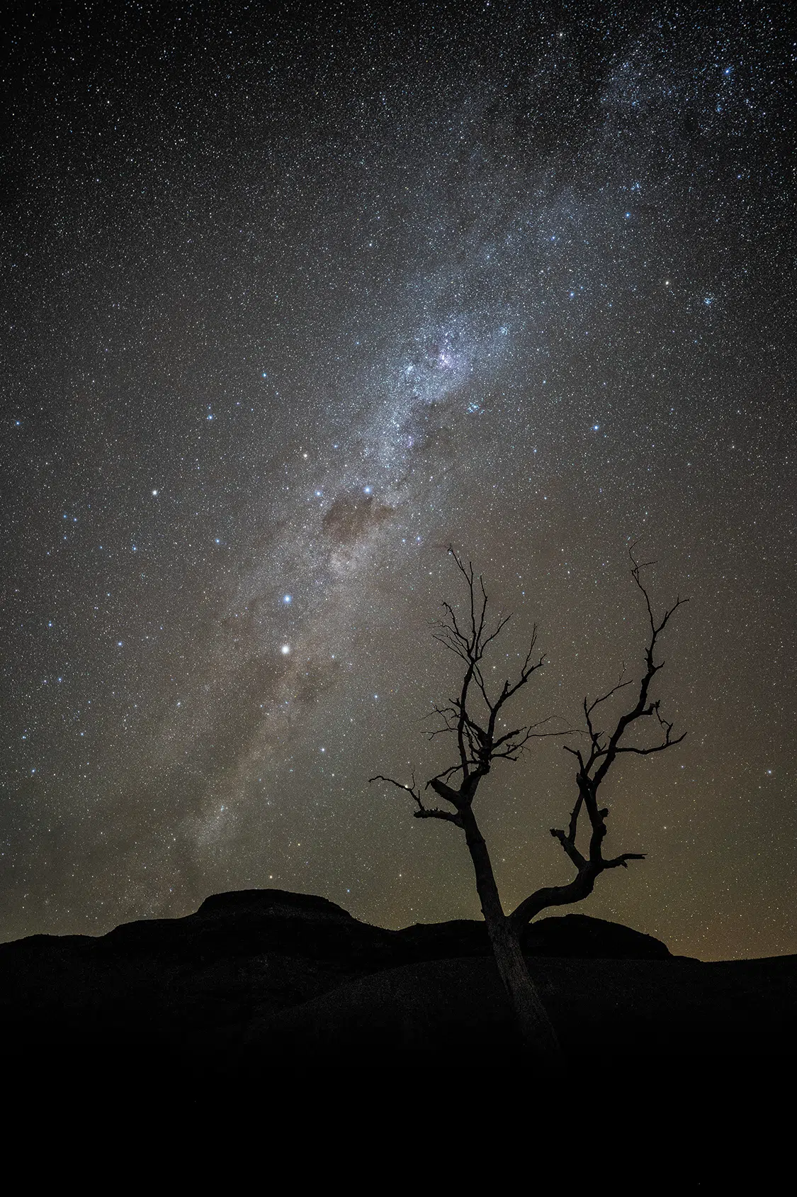 Easily visible with the naked eye, the Milky Way Easily visible with the naked eye, the Milky Way